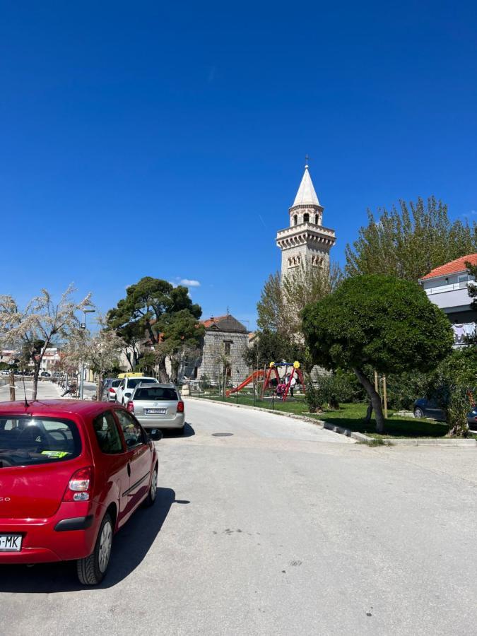 Amaizing Apartment Near Airport Kaštel Štafilić Eksteriør bilde