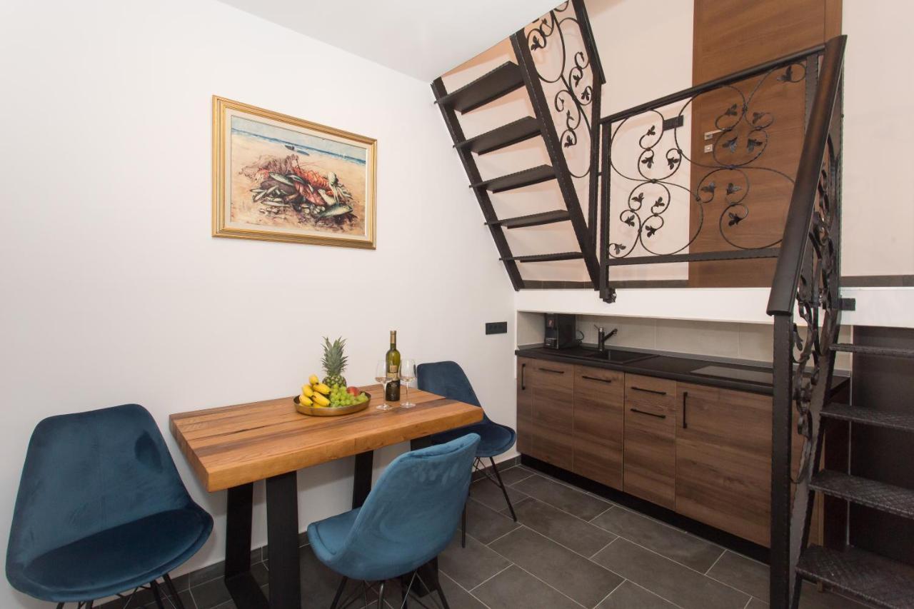 Amaizing Apartment Near Airport Kaštel Štafilić Eksteriør bilde