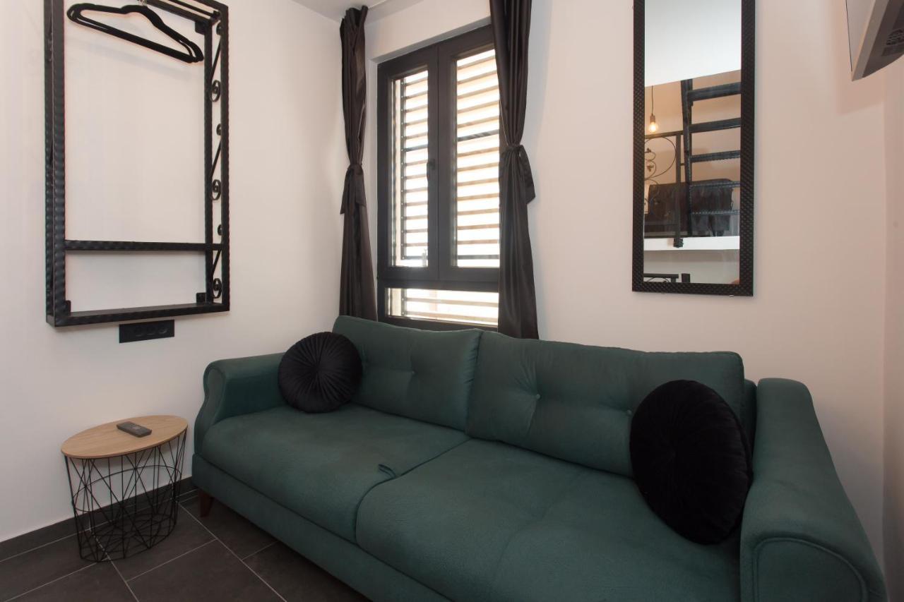 Amaizing Apartment Near Airport Kaštel Štafilić Eksteriør bilde
